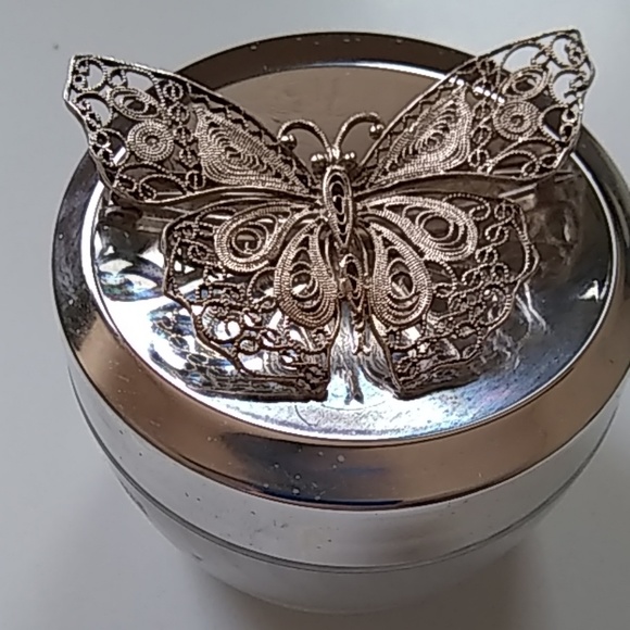 LACY STERLING BUTTERFLY BROOCH - Picture 2 of 5